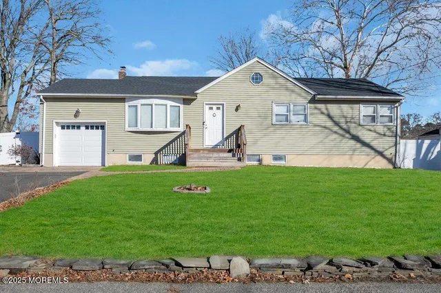 $599,000 | 49 Stratford Drive, Brick, NJ 08724