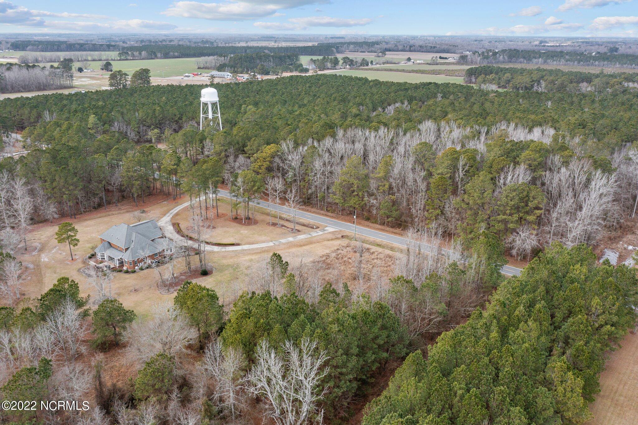 1785 Forlines Road Winterville, NC 28590 - Photo 4 of 10 4-web-or-mls-DJI_0148