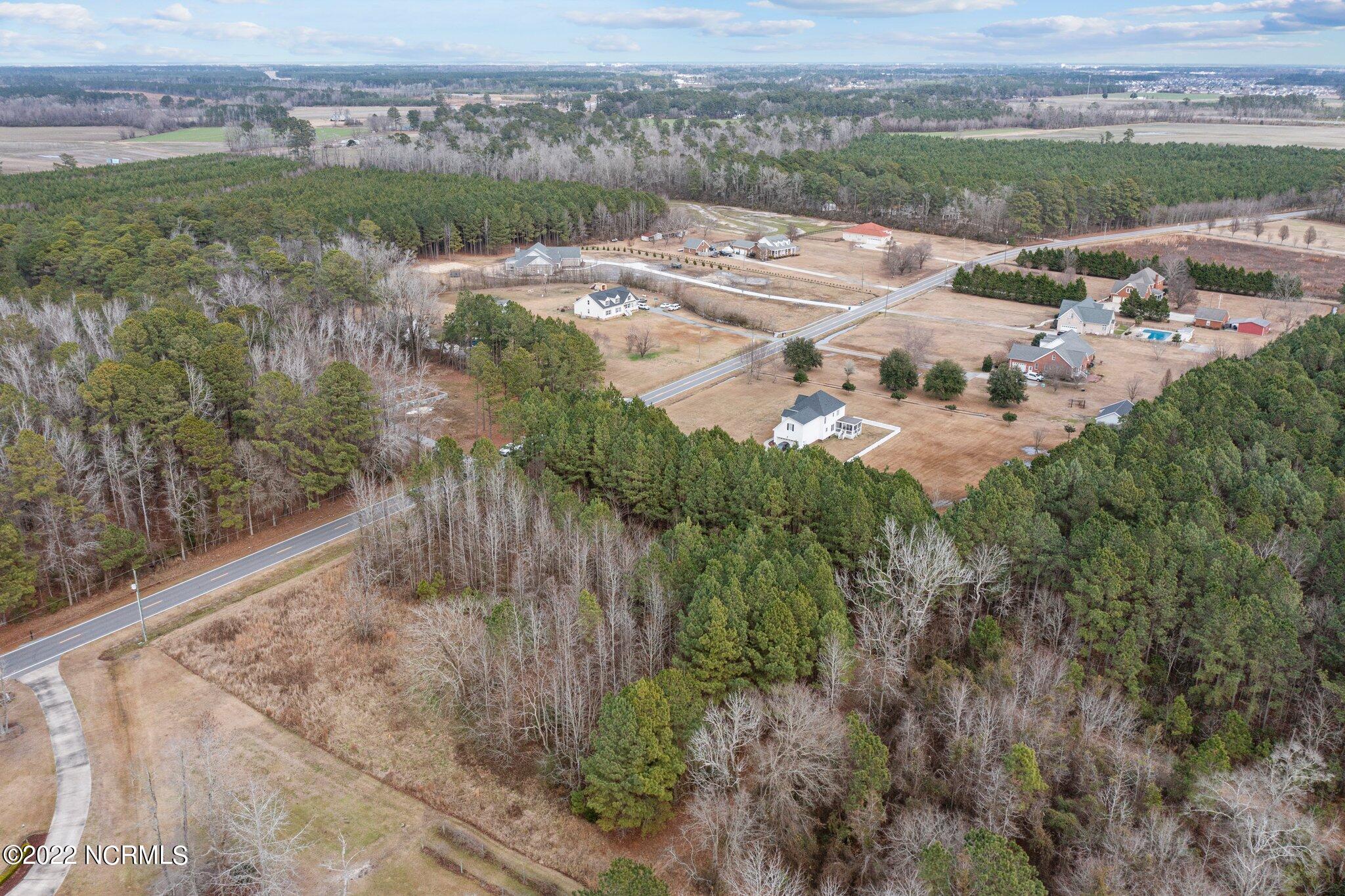 1785 Forlines Road Winterville, NC 28590 - Photo 5 of 10 2-web-or-mls-DJI_0146