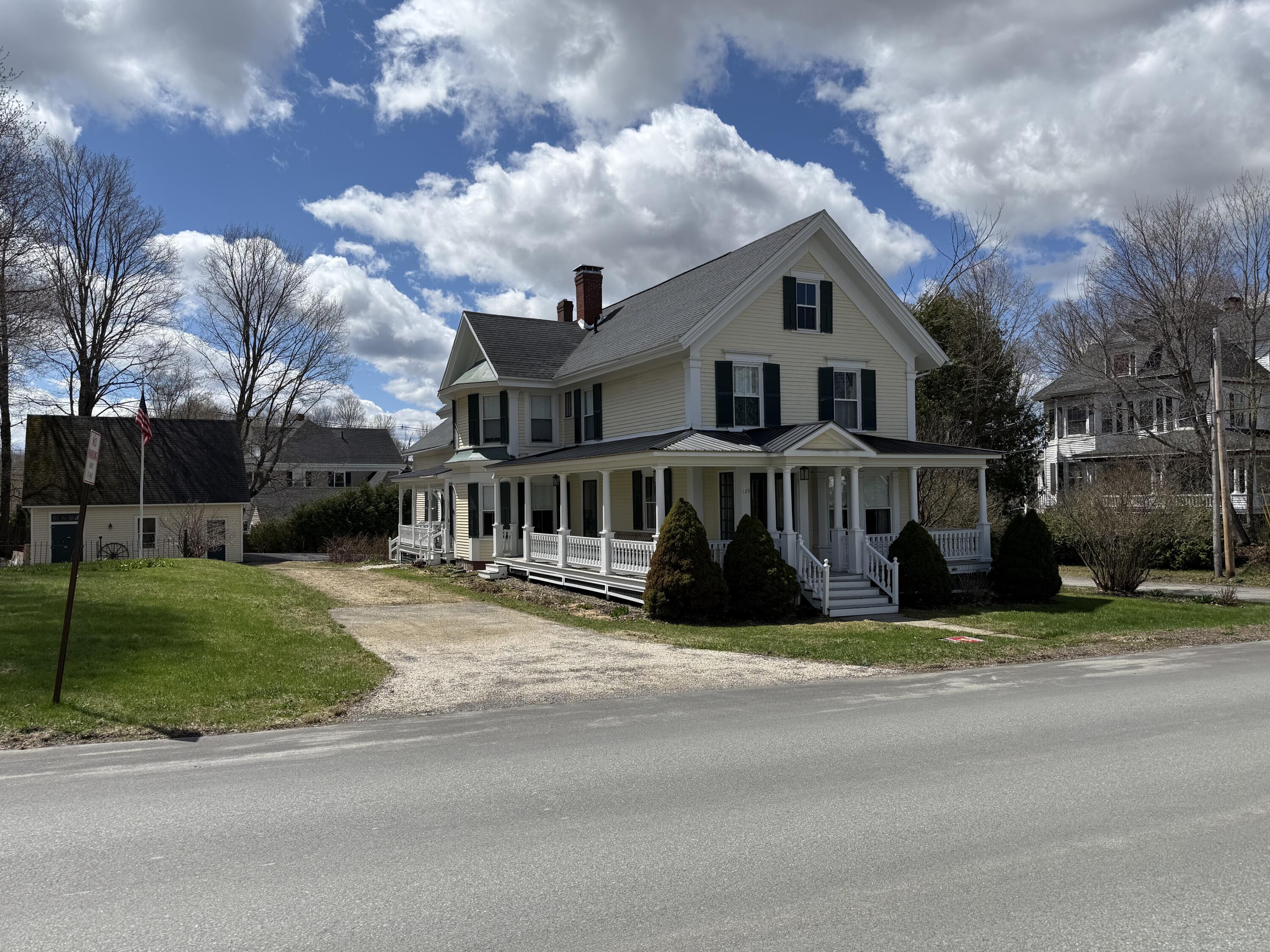 129 Main Street Houlton, ME 04730 - Photo 4 of 102 IMG_9547