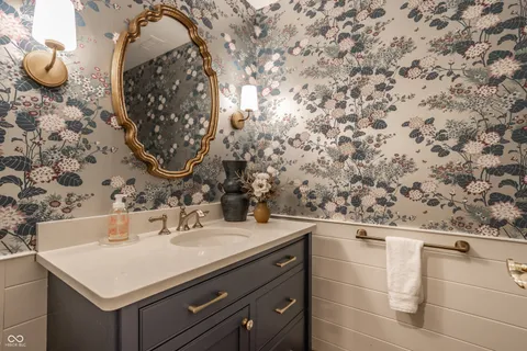 $850,000 | 220 Olde Mill Cove, Indianapolis, IN 46260