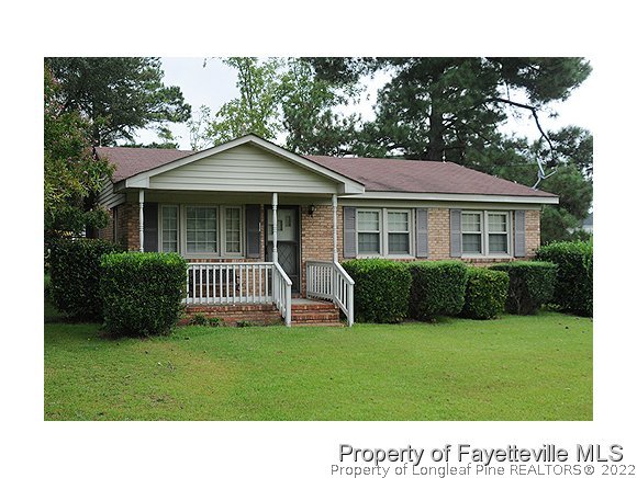 7121 Roslin Farm Road Hope Mills, NC 28348 - Photo 1 of 1 Gallery Image 1