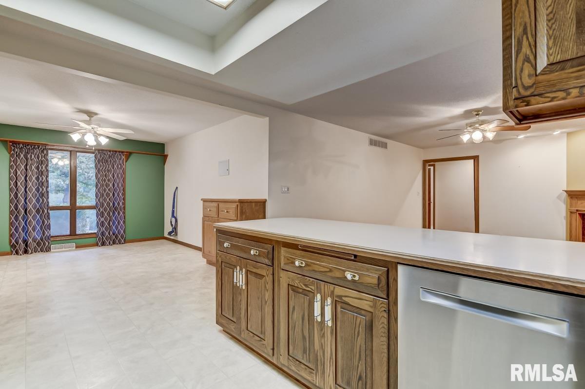 5263 River View Road Spaulding, IL 62561 - Photo 11 of 42 Gallery Image 11