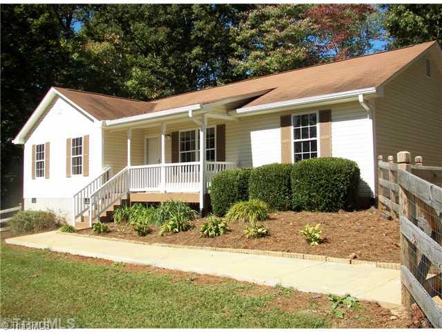 3409 Wide Country Road Pfafftown, NC 27040 - Photo 2 of 13 Exterior Front.