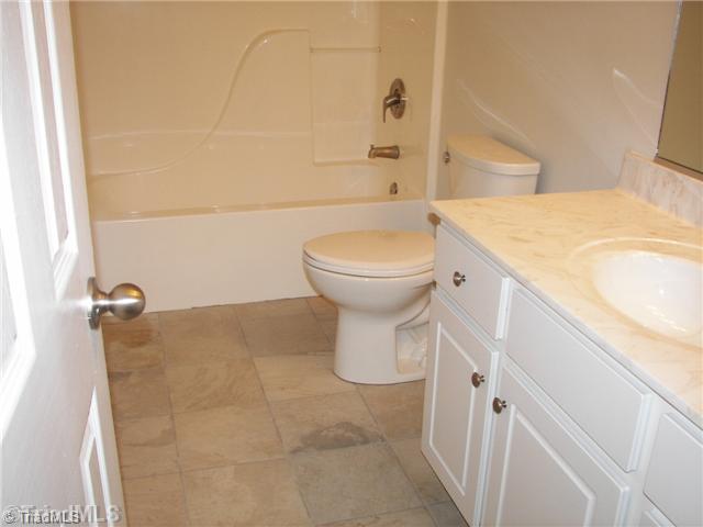 3409 Wide Country Road Pfafftown, NC 27040 - Photo 12 of 13 Bath.