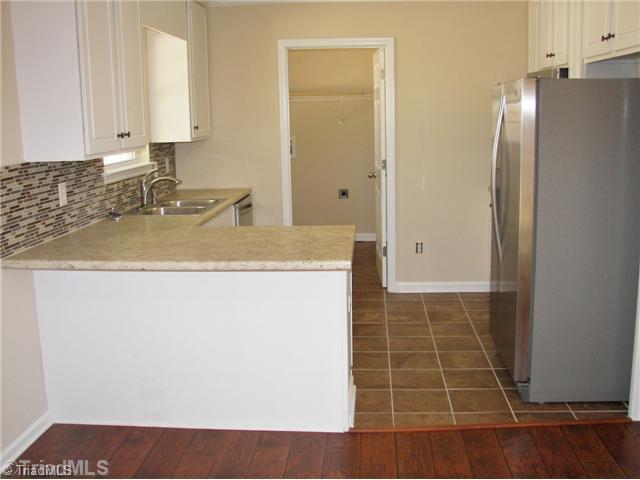 3409 Wide Country Road Pfafftown, NC 27040 - Photo 3 of 13 Kitchen.