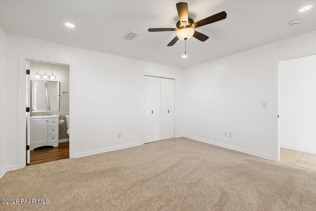 1375 North Rabbit Ridge Road Dewey, AZ 86327 - Photo 29 of 86 28-Primary Suite on Main