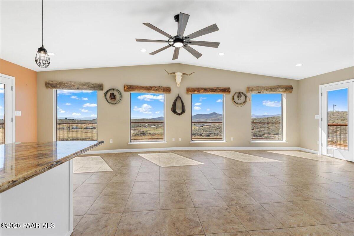 1375 North Rabbit Ridge Road Dewey, AZ 86327 - Photo 32 of 86 31-Family Room