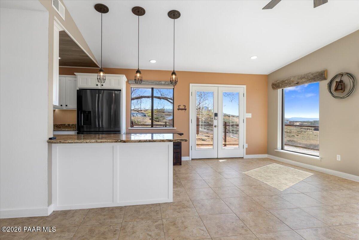 1375 North Rabbit Ridge Road Dewey, AZ 86327 - Photo 37 of 86 36-Family to Kitchen