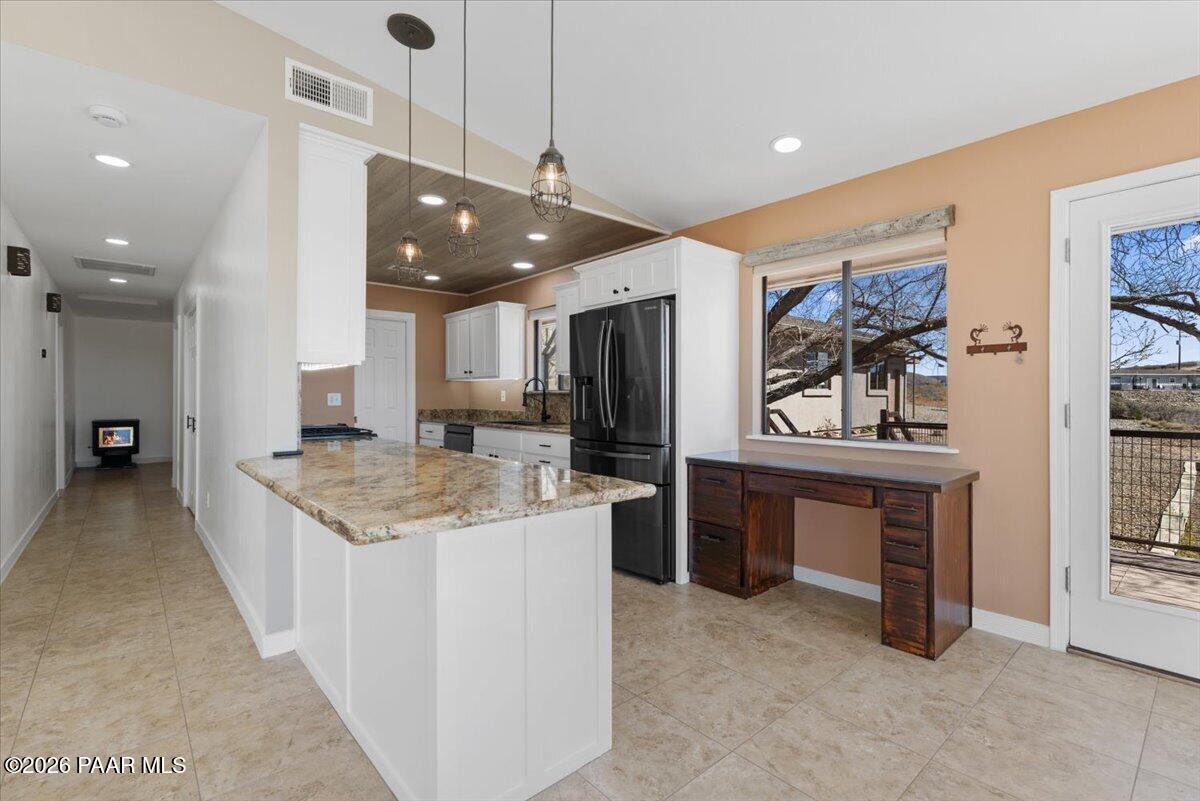 1375 North Rabbit Ridge Road Dewey, AZ 86327 - Photo 39 of 86 38-Kitchen