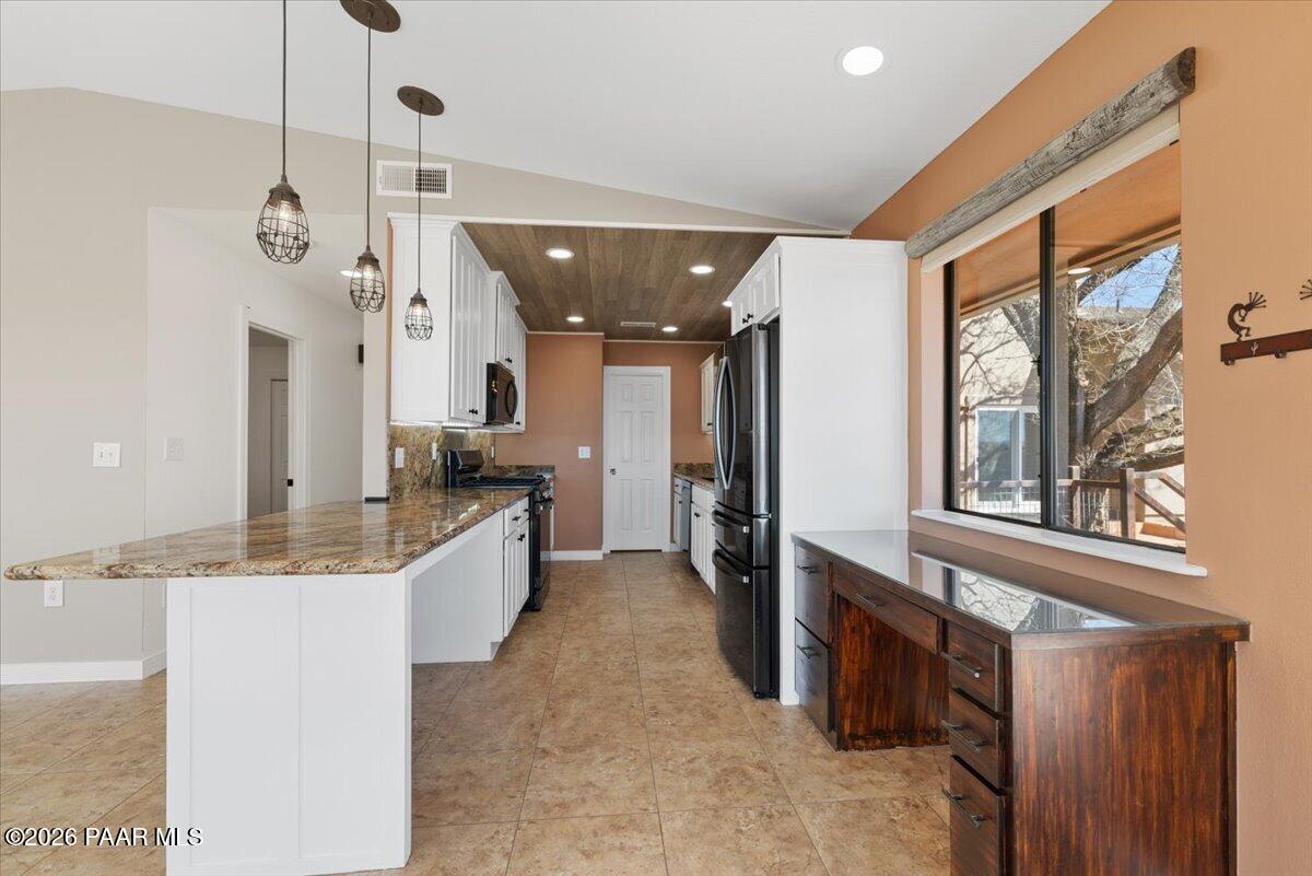 1375 North Rabbit Ridge Road Dewey, AZ 86327 - Photo 40 of 86 39-Kitchen