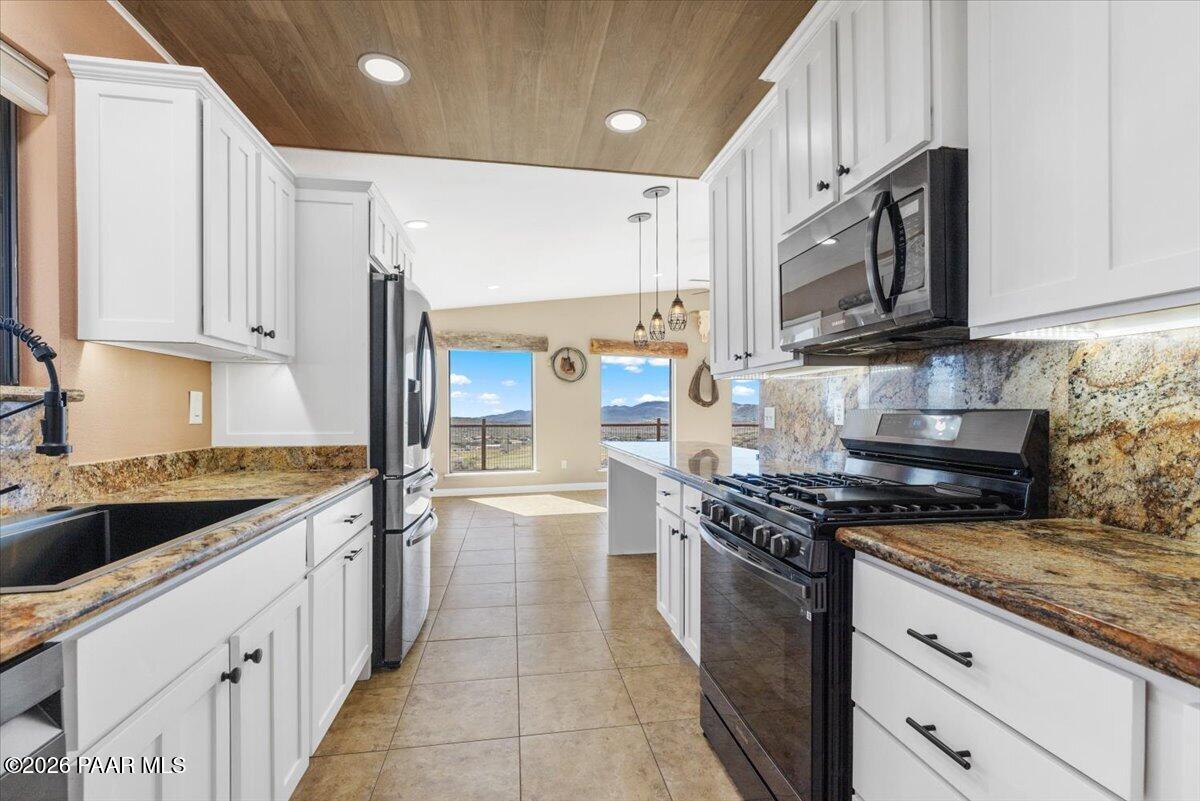 1375 North Rabbit Ridge Road Dewey, AZ 86327 - Photo 42 of 86 41-Kitchen