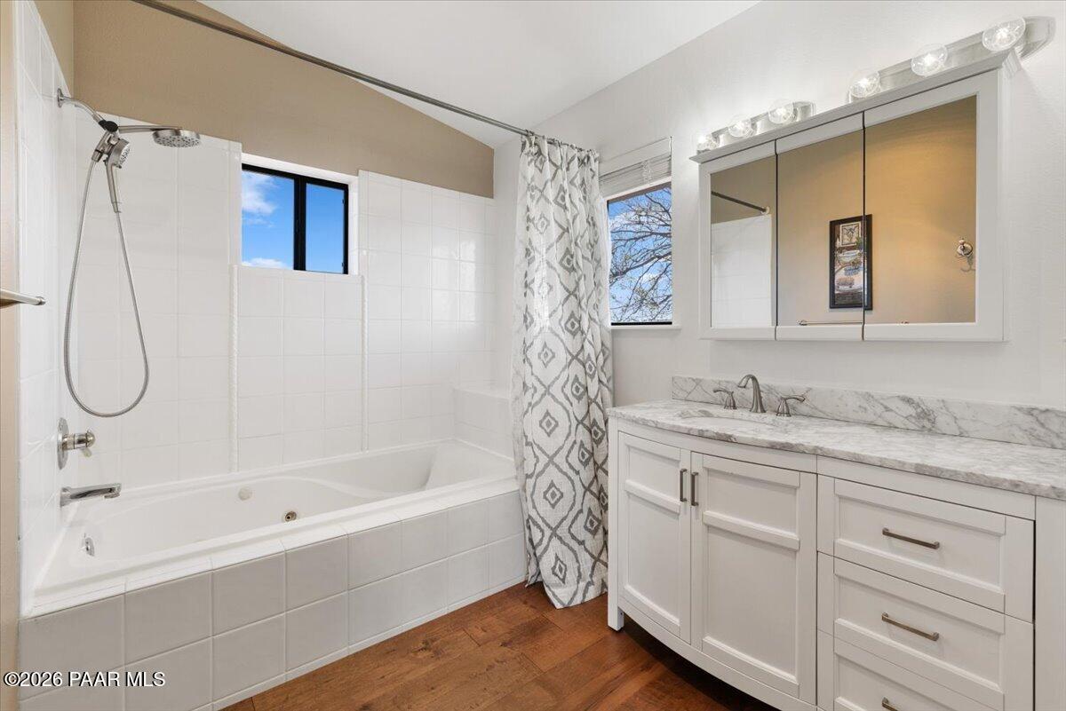 1375 North Rabbit Ridge Road Dewey, AZ 86327 - Photo 51 of 86 50-Upper Primary Suite Bath