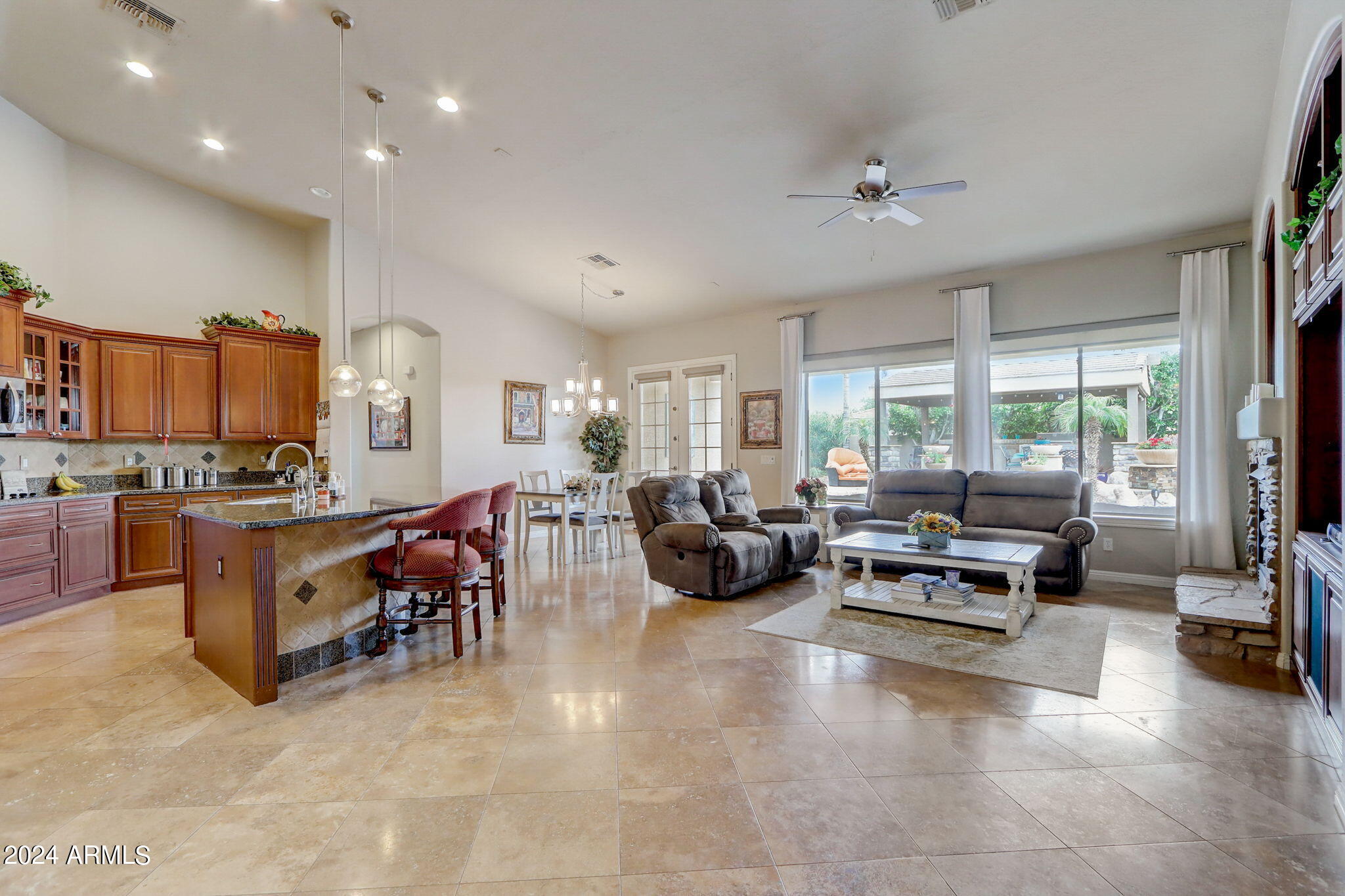 705 East Joseph Way Gilbert, AZ 85295 - Photo 12 of 24 E Joseph Ct-008