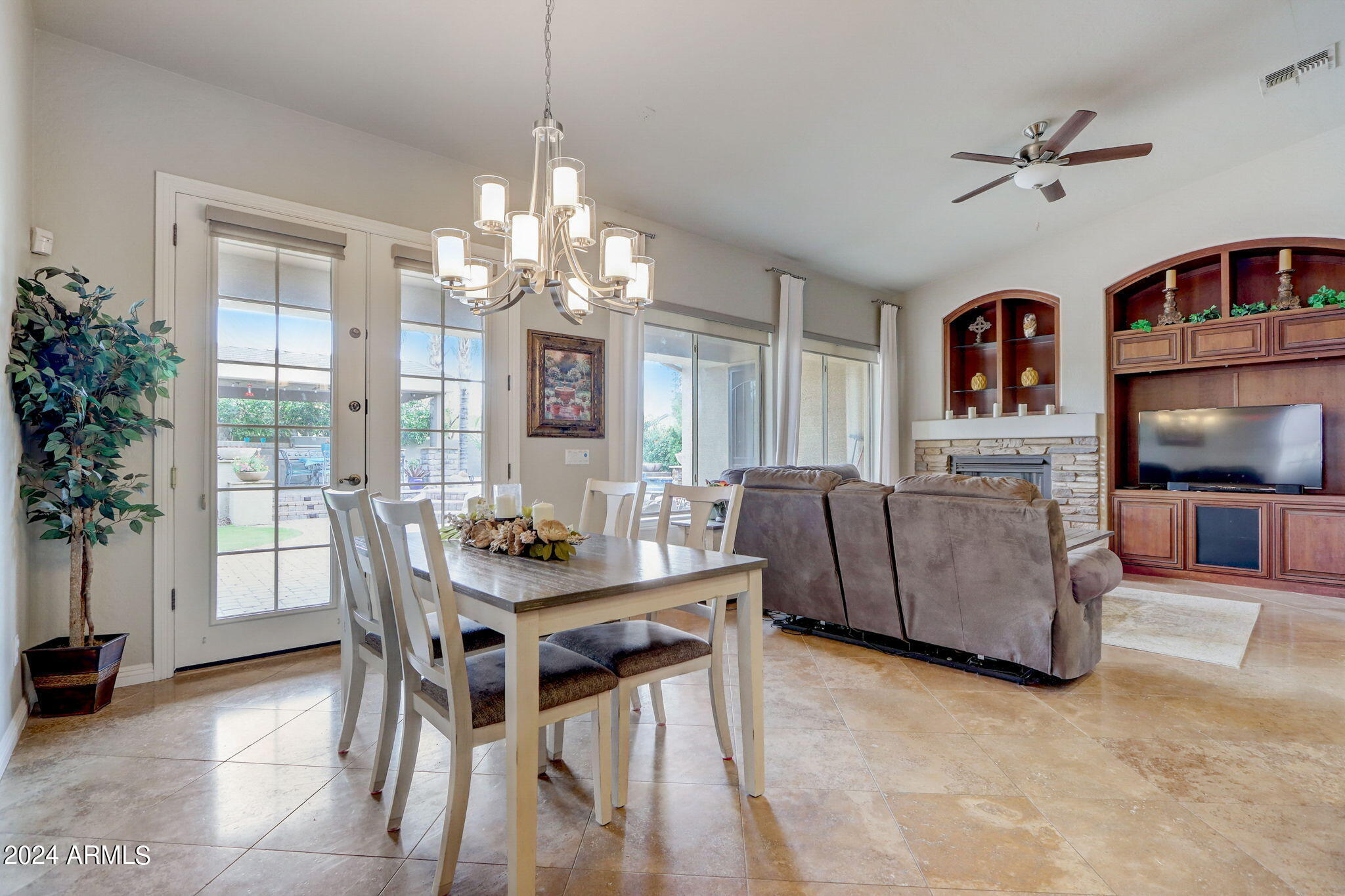 705 East Joseph Way Gilbert, AZ 85295 - Photo 15 of 24 E Joseph Ct-015