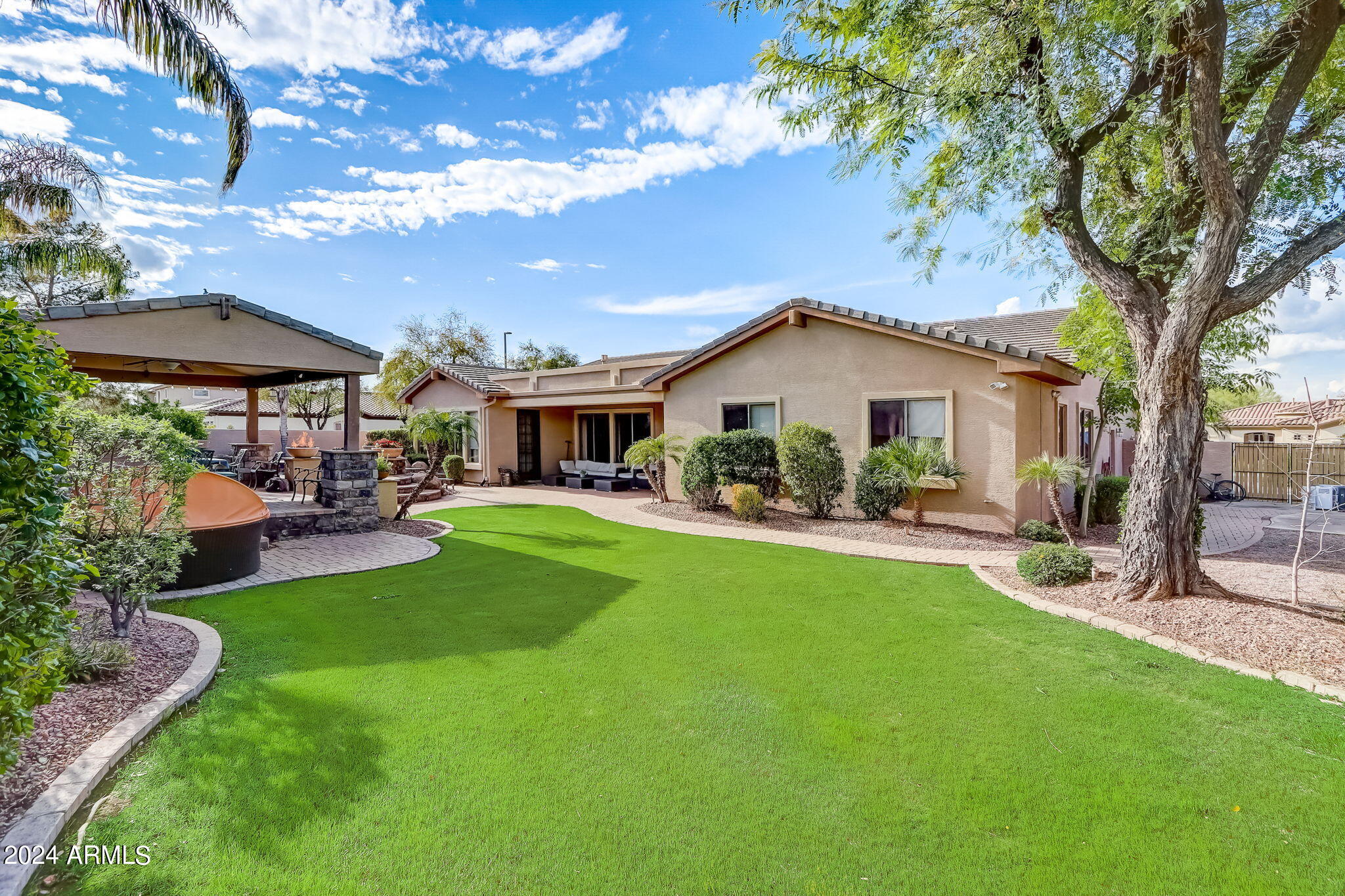 705 East Joseph Way Gilbert, AZ 85295 - Photo 6 of 24 E Joseph Ct-059