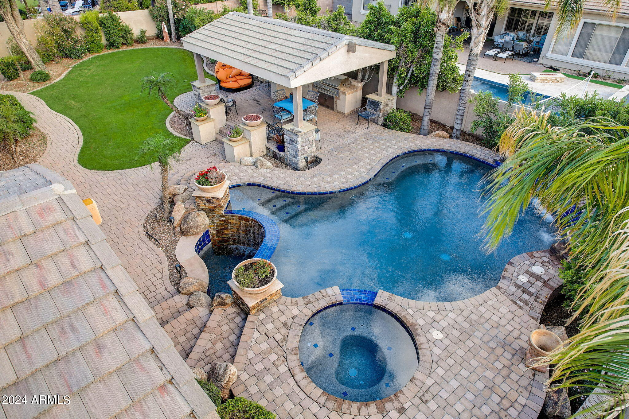 705 East Joseph Way Gilbert, AZ 85295 - Photo 9 of 24 E Joseph Ct-075