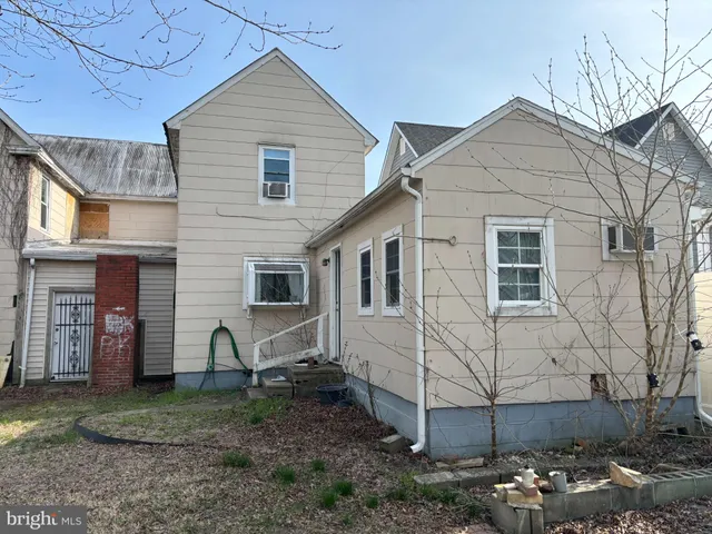 $225,000 | 27 West David Street, Frederica, DE 19946