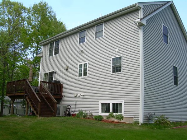 9 Arborwood Road Billerica, MA 01821 - Photo 11 of 12 Gallery Image 11