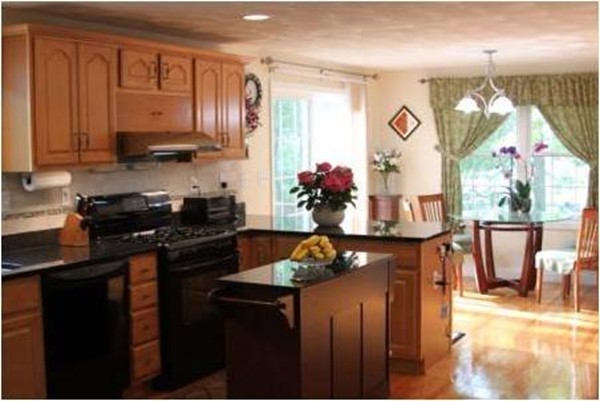 9 Arborwood Road Billerica, MA 01821 - Photo 3 of 12 Gallery Image 3