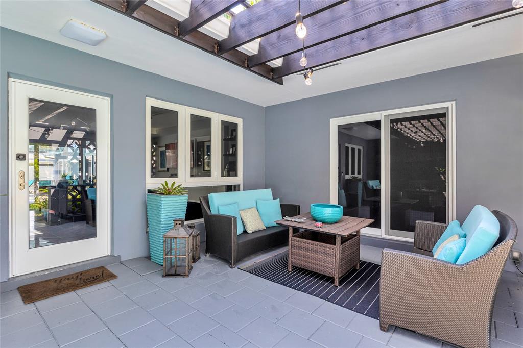 1930 Northeast 28th Court Lighthouse Point, FL 33064 - Photo 12 of 57