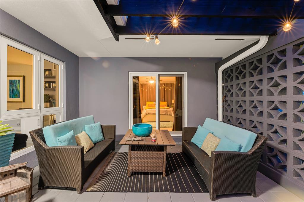 1930 Northeast 28th Court Lighthouse Point, FL 33064 - Photo 13 of 57