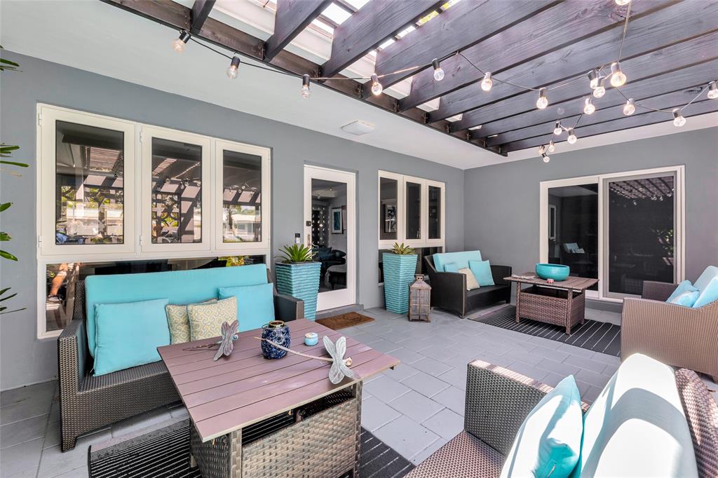 1930 Northeast 28th Court Lighthouse Point, FL 33064 - Photo 15 of 57