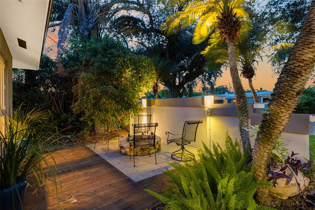 1930 Northeast 28th Court Lighthouse Point, FL 33064 - Photo 16 of 57