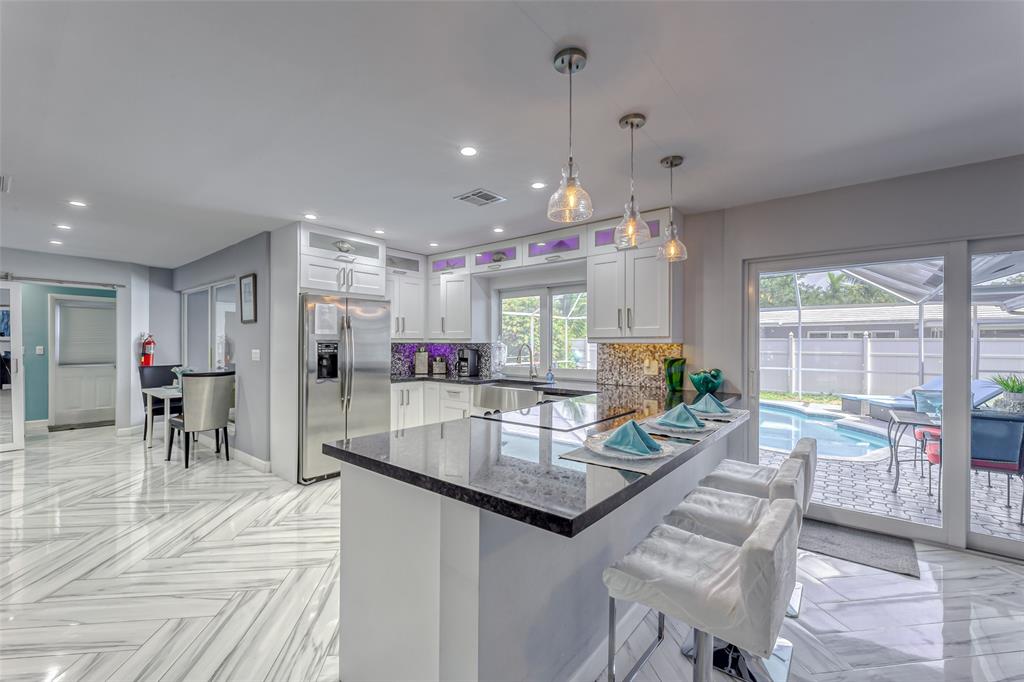 1930 Northeast 28th Court Lighthouse Point, FL 33064 - Photo 23 of 57