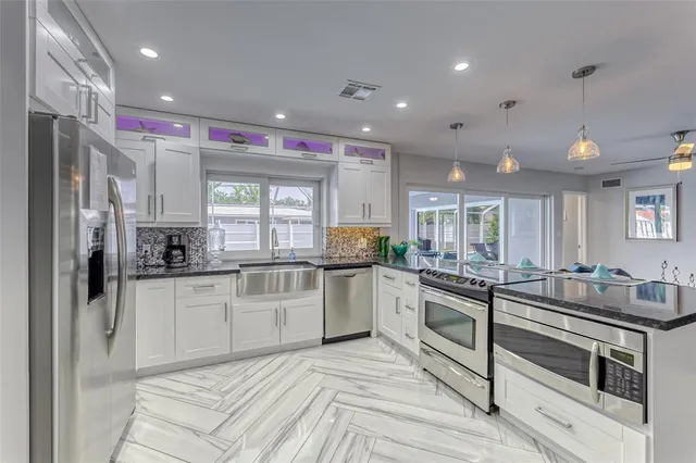 $1,175,000 | 1930 Northeast 28th Court, Lighthouse Point, FL 33064