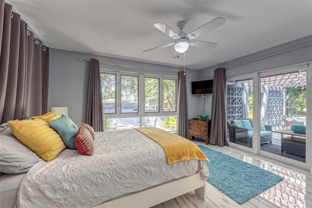 1930 Northeast 28th Court Lighthouse Point, FL 33064 - Photo 38 of 57