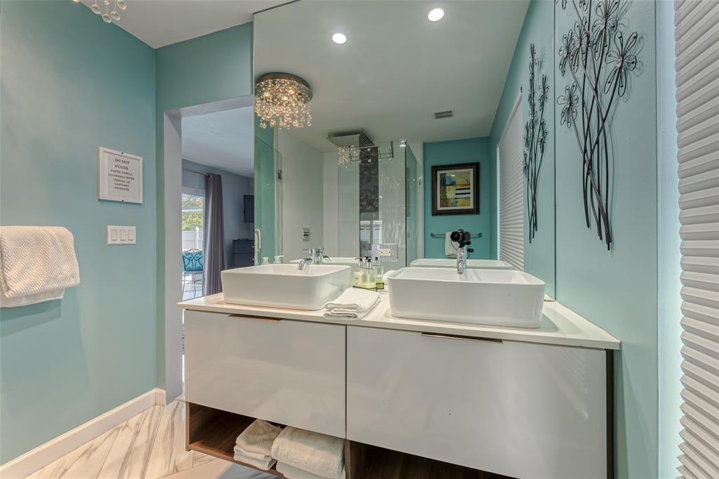 1930 Northeast 28th Court Lighthouse Point, FL 33064 - Photo 48 of 57