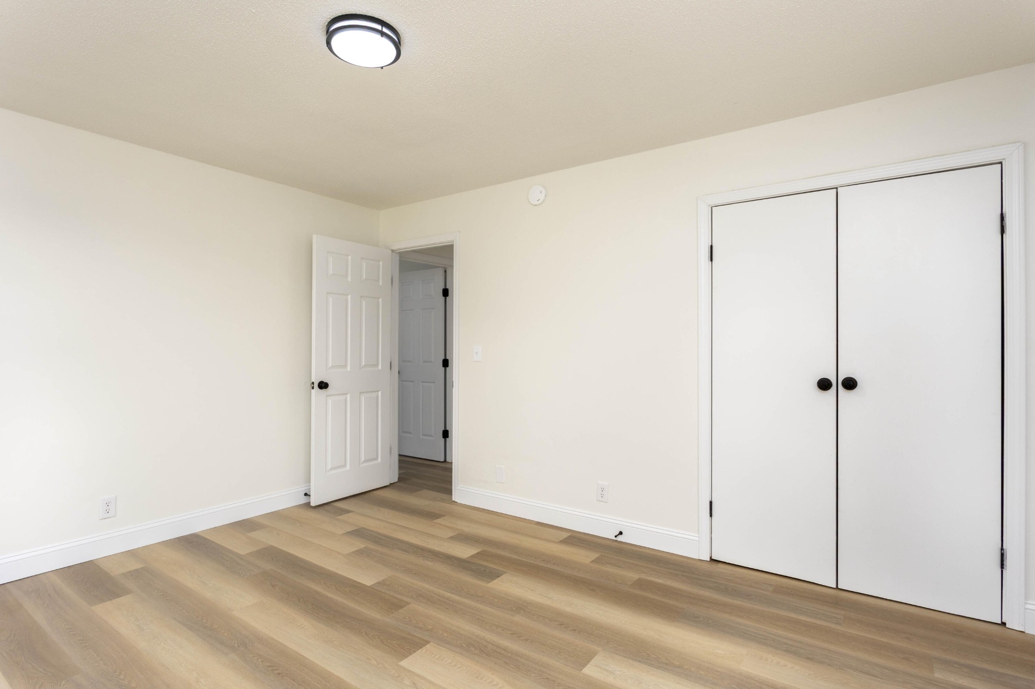 132 Walnut Street Spring City, TN 37381 - Photo 20 of 26 a view of a room with an empty space