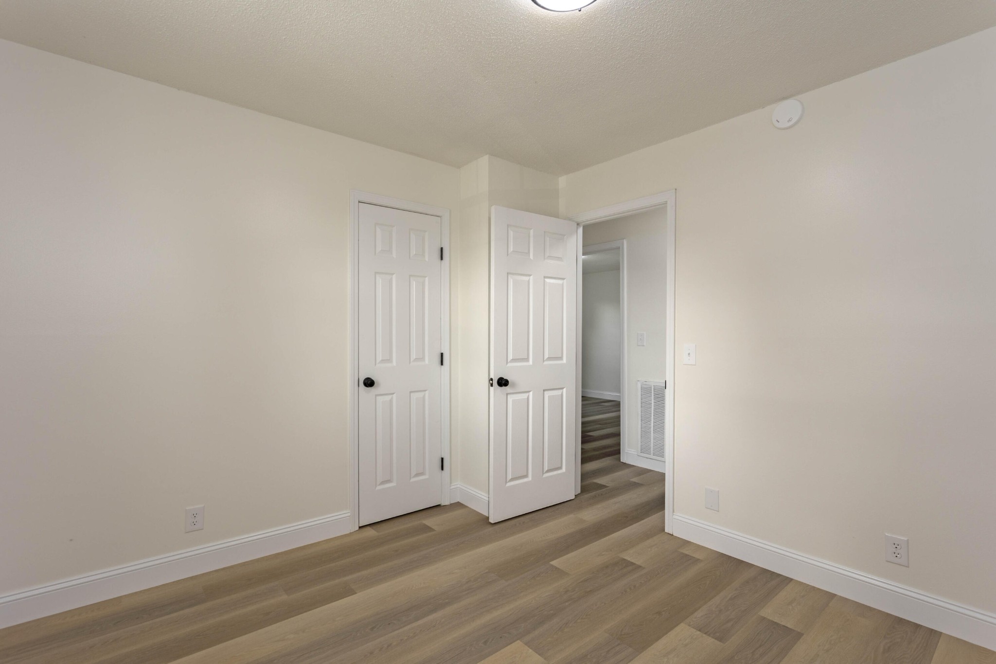 132 Walnut Street Spring City, TN 37381 - Photo 21 of 26 a view of an empty room
