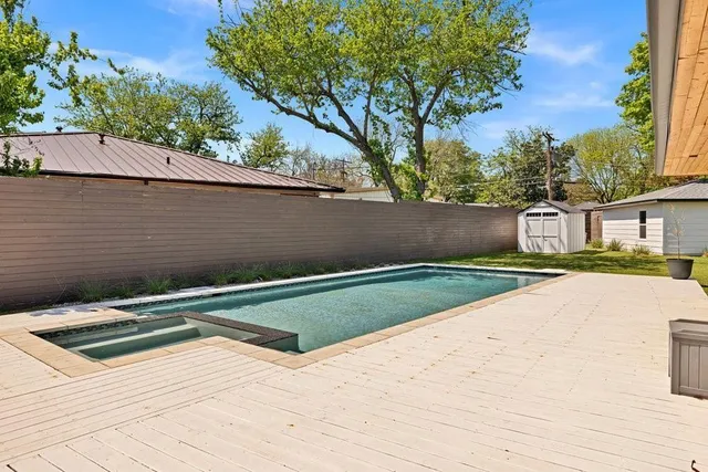 $699,000 | 505 Heyser Drive, Dallas, TX 75224