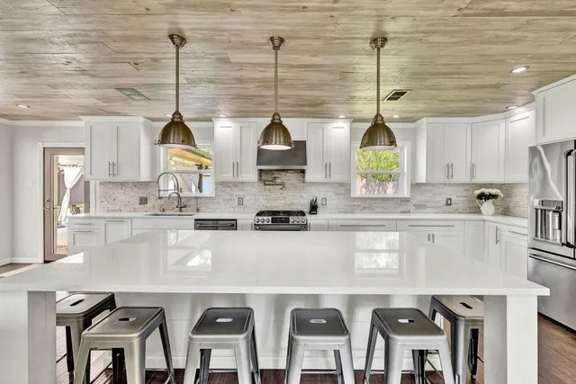 $699,000 | 505 Heyser Drive, Dallas, TX 75224