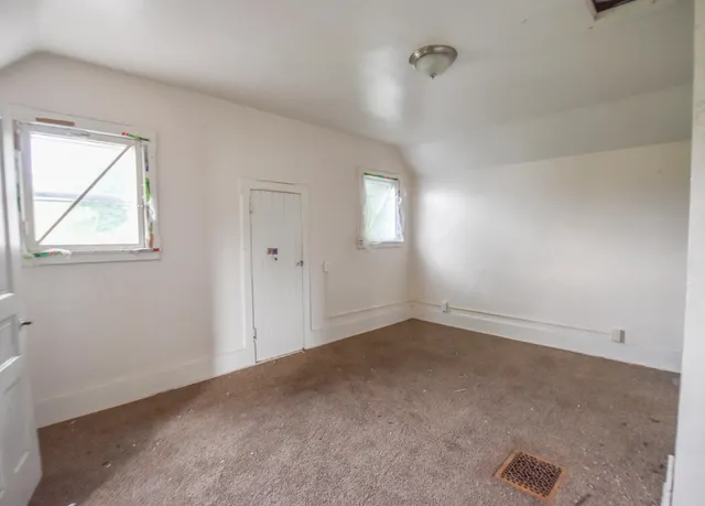 $300,000 | 1085 East Chicago Road, Quincy, MI 49082