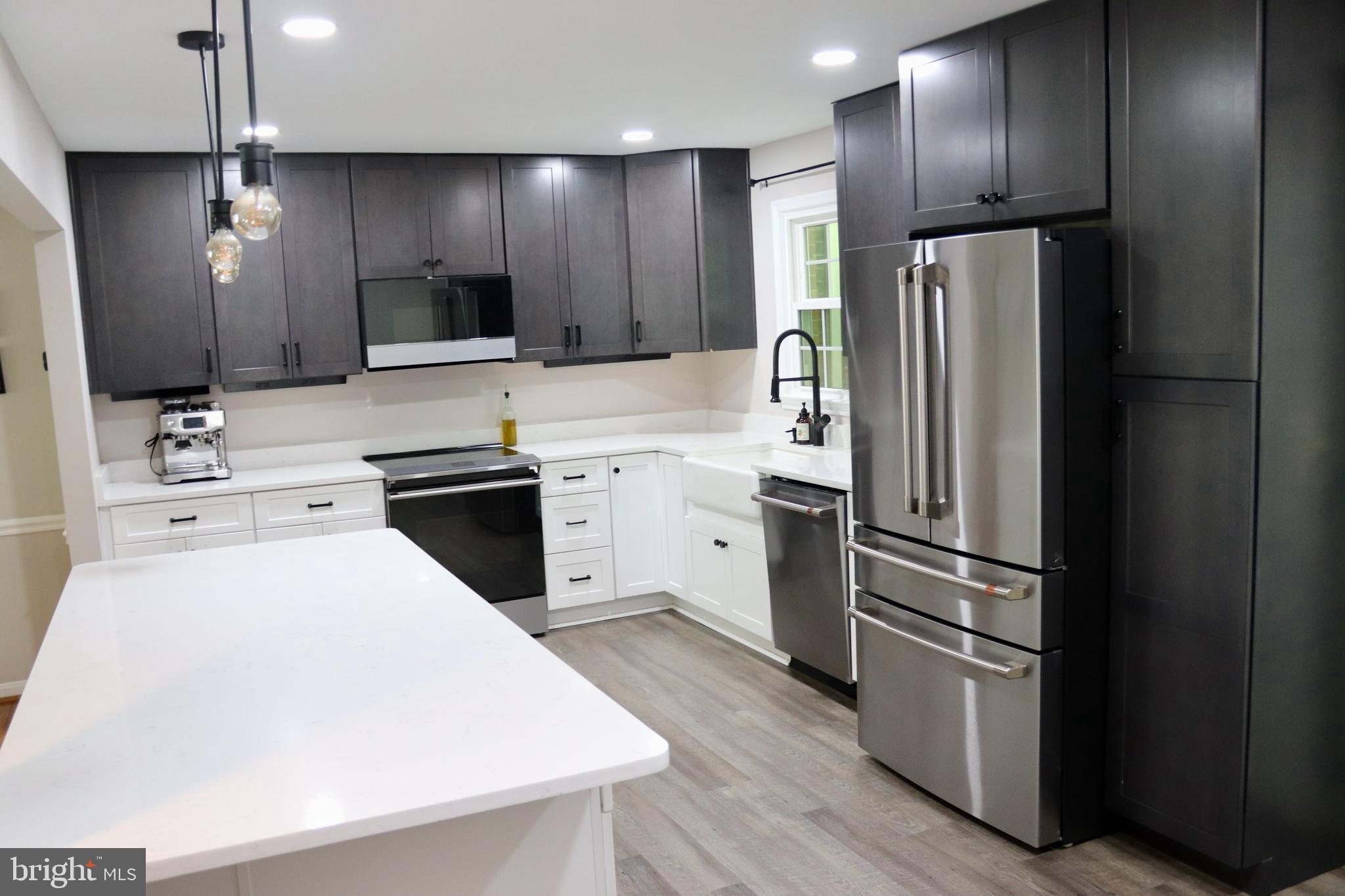 11533 Pine Cone Court Reston, VA 20191 - Photo 3 of 4