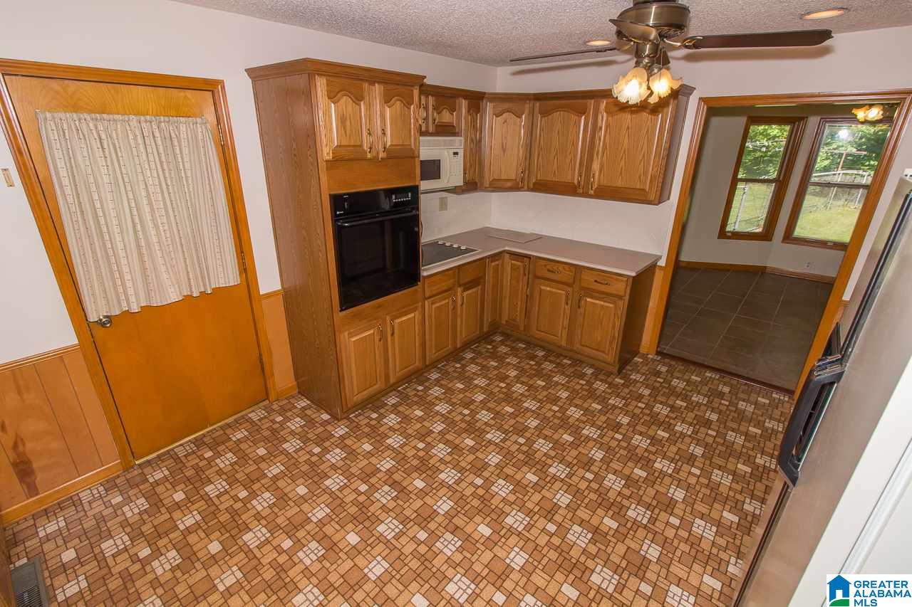 620 Portercrest Road Graysville, AL 35073 - Photo 15 of 45