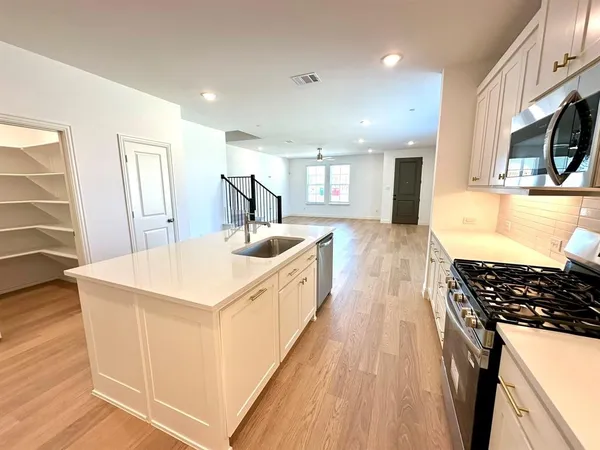 $2,950 | 1021 Stockton Drive, Allen, TX 75013