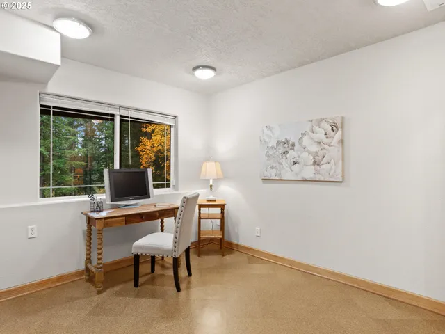 $1,150,000 | 23403 Northeast Canyon Road, Battle Ground, WA 98604