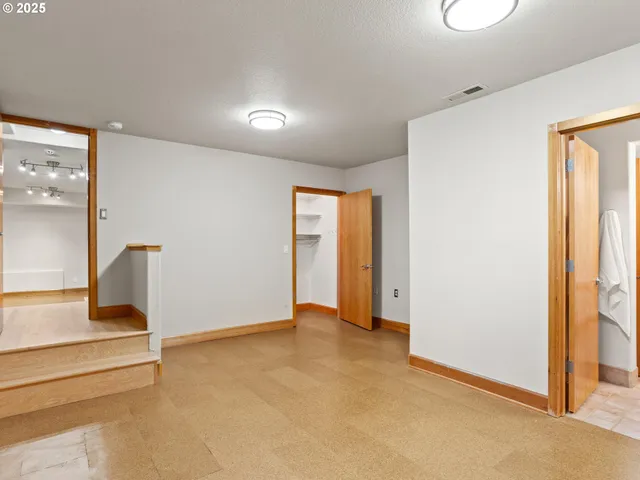 $1,150,000 | 23403 Northeast Canyon Road, Battle Ground, WA 98604