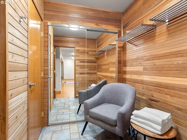 $1,150,000 | 23403 Northeast Canyon Road, Battle Ground, WA 98604