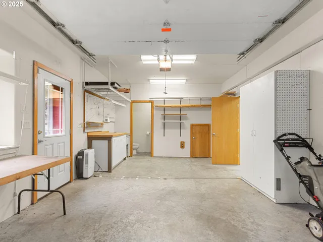 $1,150,000 | 23403 Northeast Canyon Road, Battle Ground, WA 98604