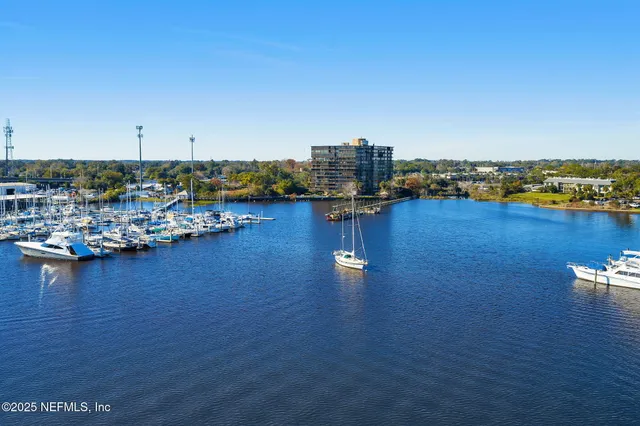 $675,000 | 4401 Lakeside Drive, Unit 1204, Jacksonville, FL 32210