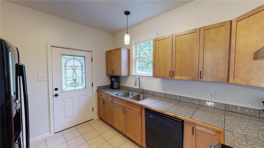 103 Blackshire Road Butler, PA 16001 - Photo 11 of 24 Gallery Image 11