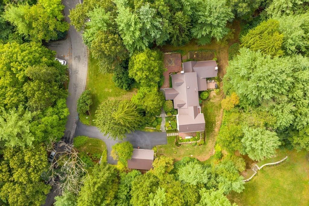 16 Valley View Road Weston, MA 02493 - Photo 25 of 28