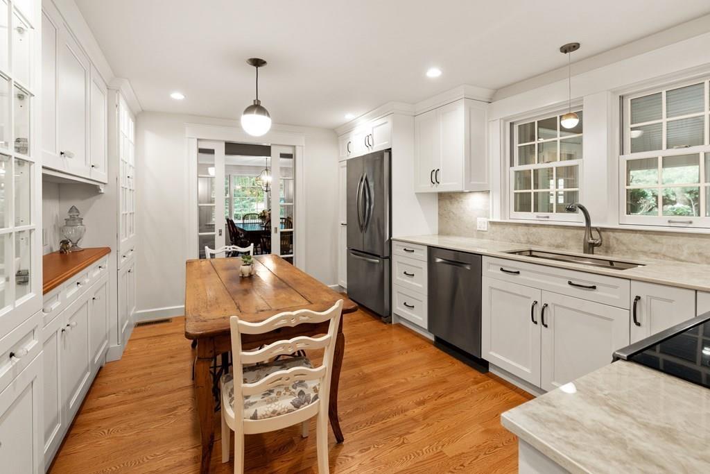 16 Valley View Road Weston, MA 02493 - Photo 4 of 28