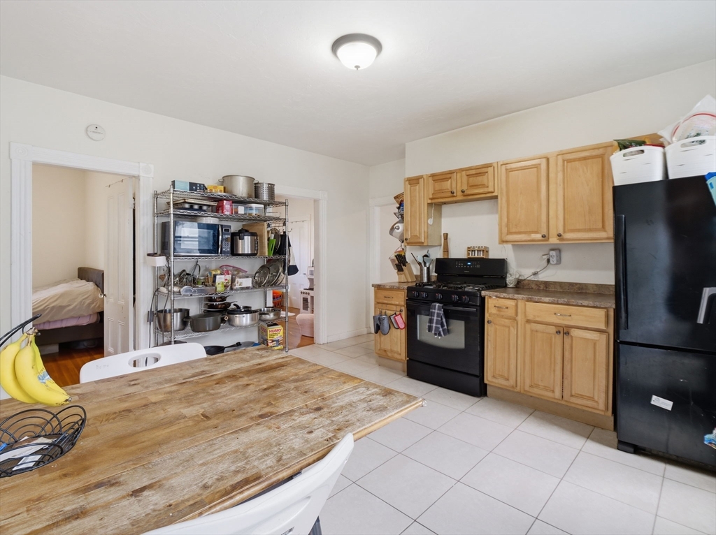 89 Gage Street Worcester, MA 01605 - Photo 19 of 41