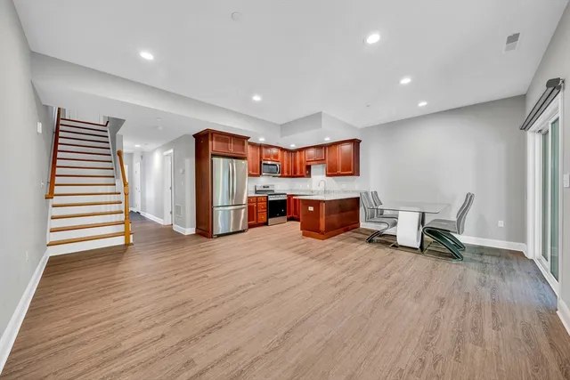 $575,000 | 1455 Main Street, Unit 8, Tewksbury, MA 01876